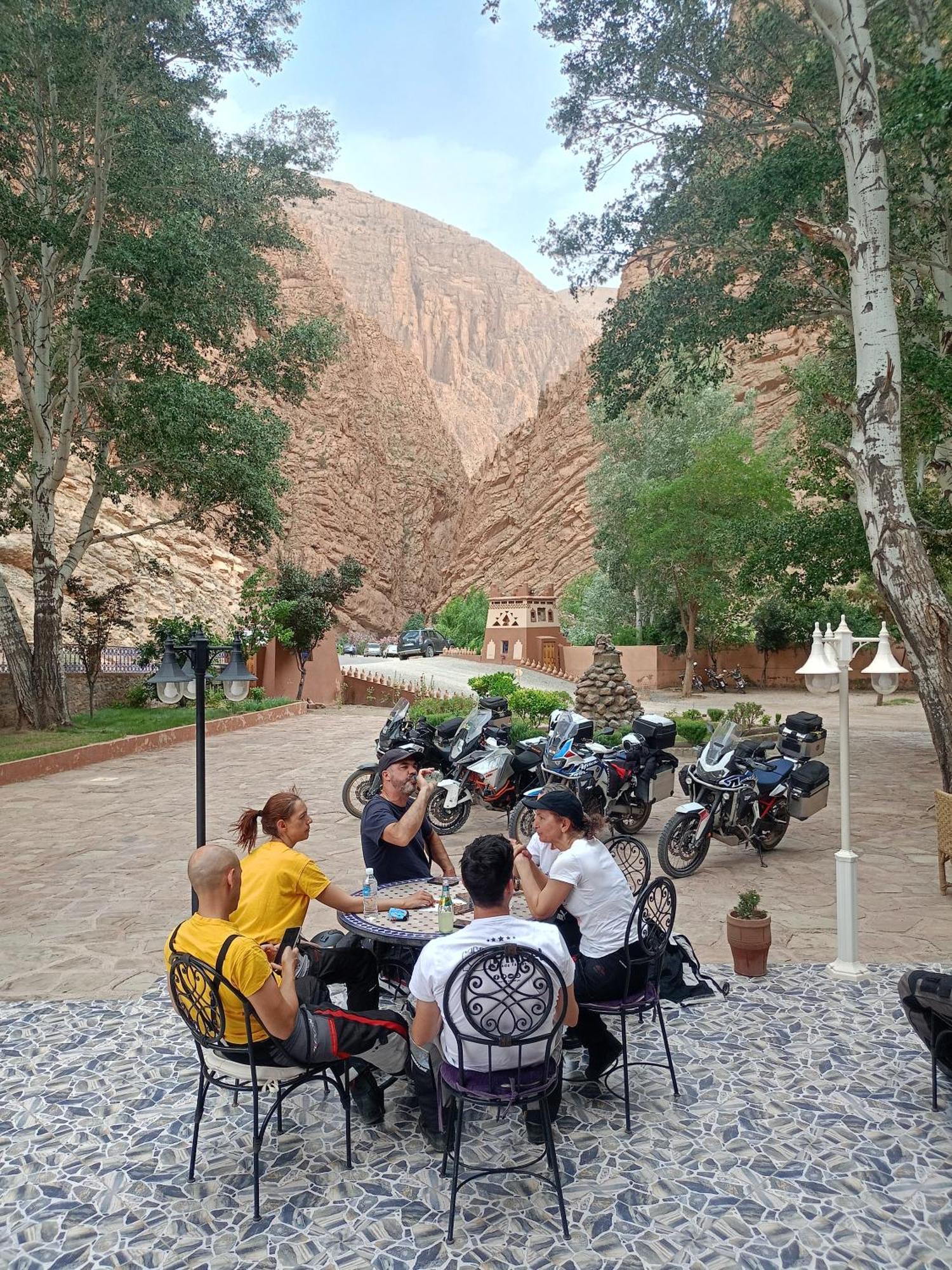 Berbere De La Montagne Hotel Imdiazene Eksteriør billede
